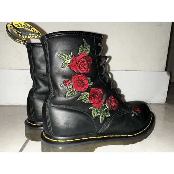 Doc‎ Martens Rose Boots Embroidered 1460 Leather US 7 8 Hole - Picture 5 of 10